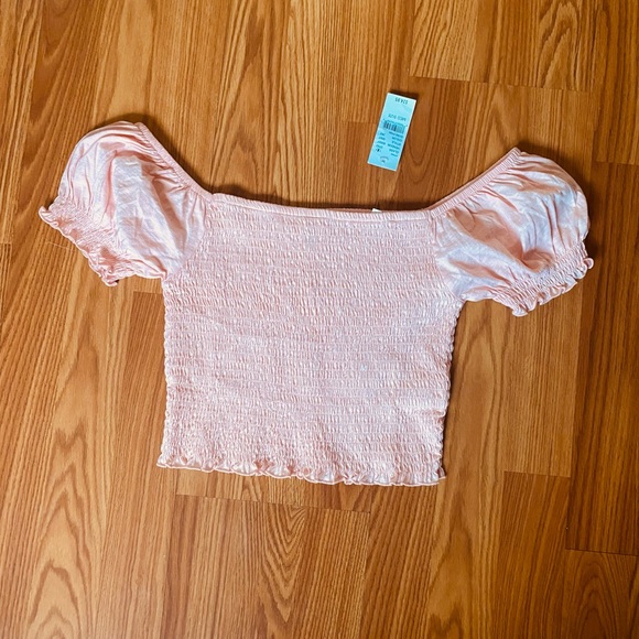 PacSun Me to We Medium Peach Smocked Puff Sleeve Crop Top - Picture 2 of 3